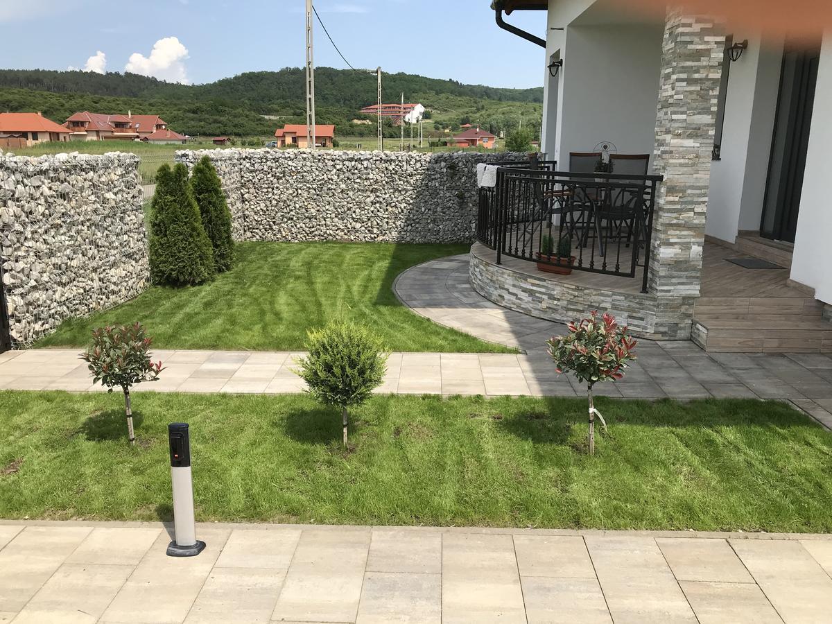 Gyori Vendeghaz Hotel Demjen Ngoại thất bức ảnh